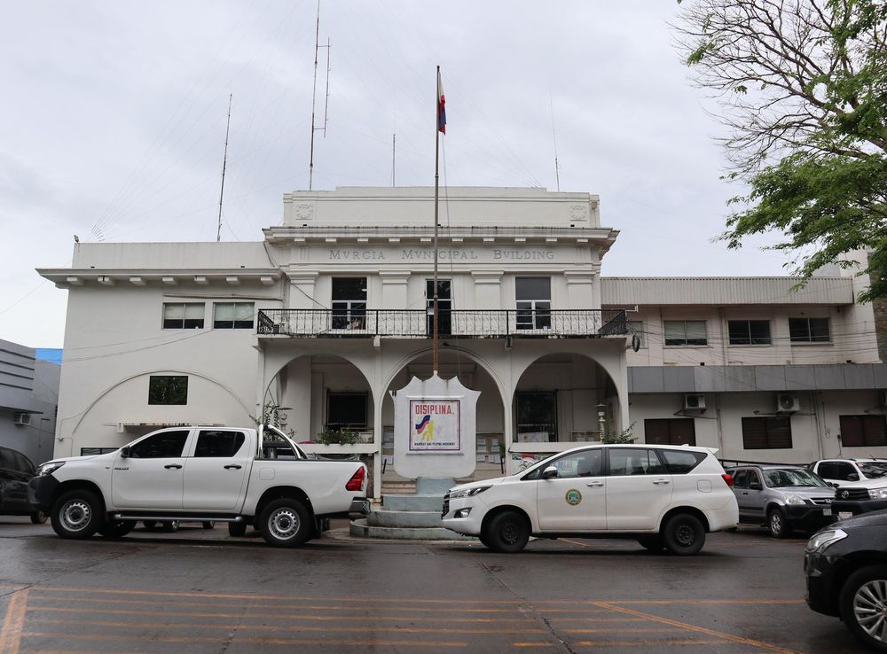 File:Murcia Municipal Hall (Rizal Street, Murcia, Negros Occidental;  10-25-2022).jpg - Wikipedia