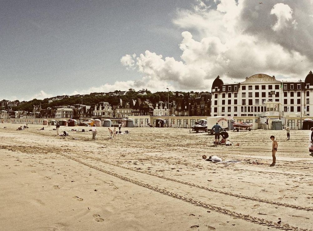 Free Images : beach, sea, coast, sand, boardwalk, walkway, travel, france,  holiday, temple, normandy, deauville, trouville, ancient history 2502x1251  - - 1256089 - Free stock photos - PxHere