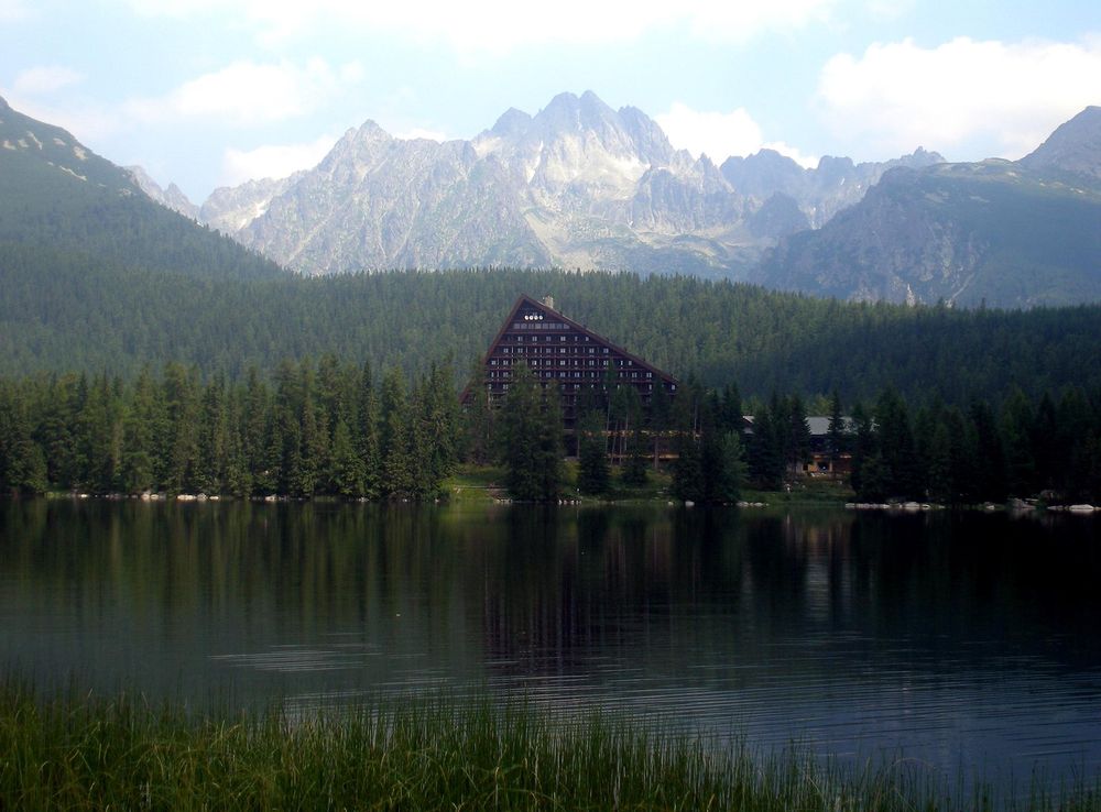 File:Slovakia High Tatras Strbske Pleso 0374.jpg - Wikimedia Commons