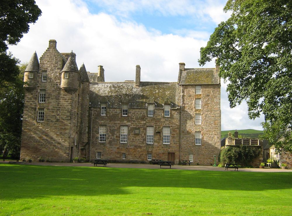 File:Kellie Castle and Grounds.JPG - Wikimedia Commons