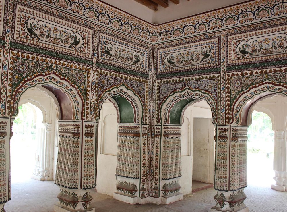 File:Baradari - Sheranwala Bagh, Gujranwala.jpg - Wikimedia Commons