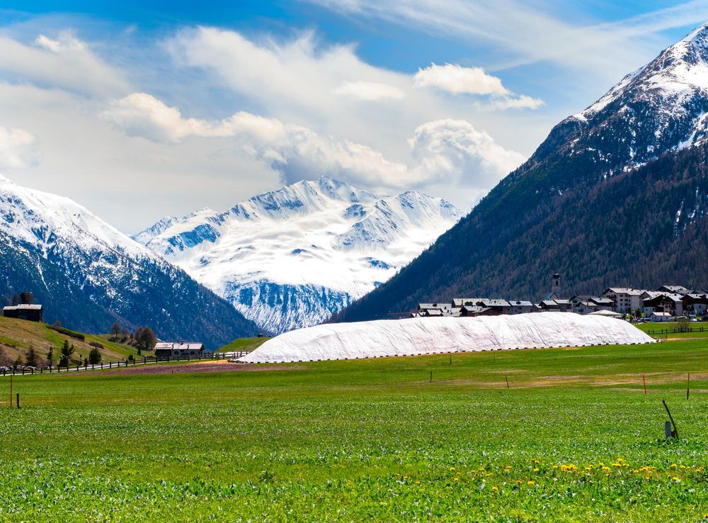 File:Livigno Snowfarm.jpg - Wikimedia Commons