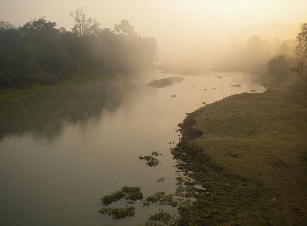 File:Sunrise at Kaziranga.JPG - Wikimedia Commons