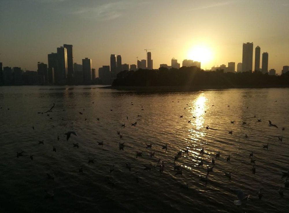 File:Al Majaz Waterfront, Sharjah UAE.jpg - Wikimedia Commons