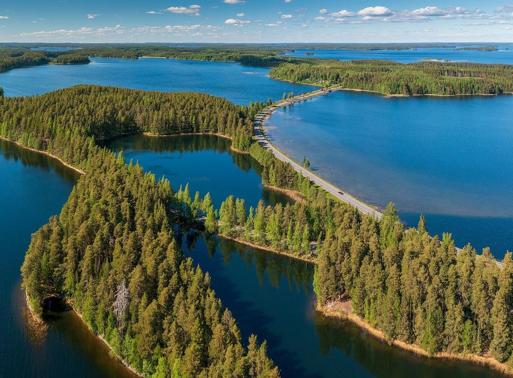 File:Punkaharju at Kuikonniemi and Pentinniemi in Savonlinna, Southern  Savonia, Finland, 2022 June.jpg - Wikimedia Commons