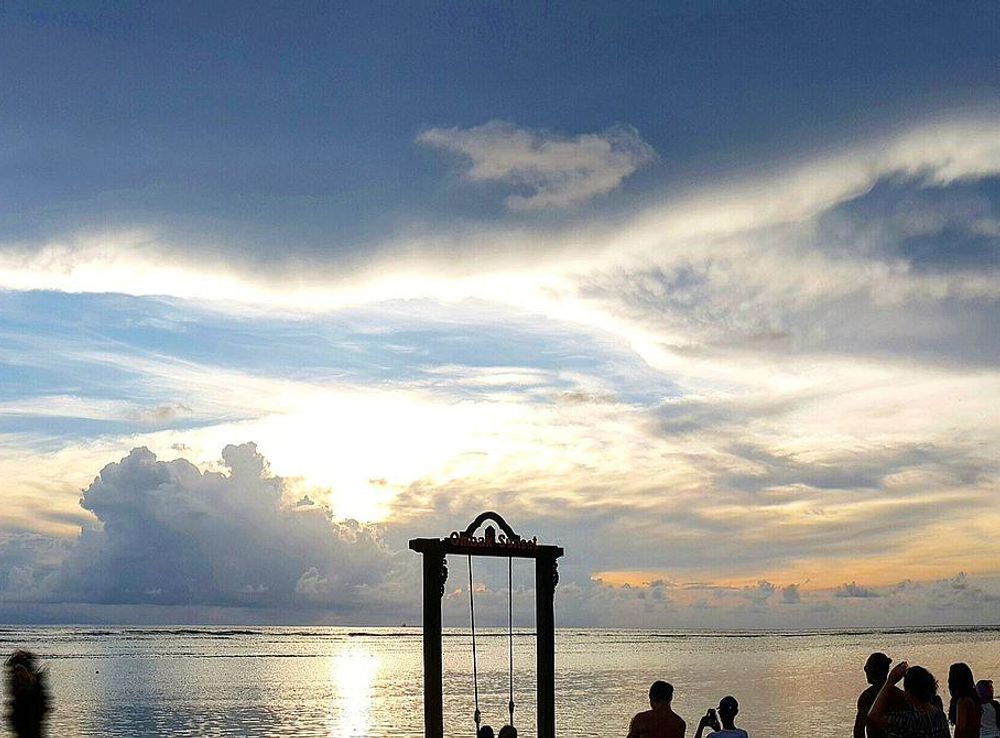 File:Silhouette of Gili Trawangan Iconic Beach Swing.jpg - Wikimedia Commons