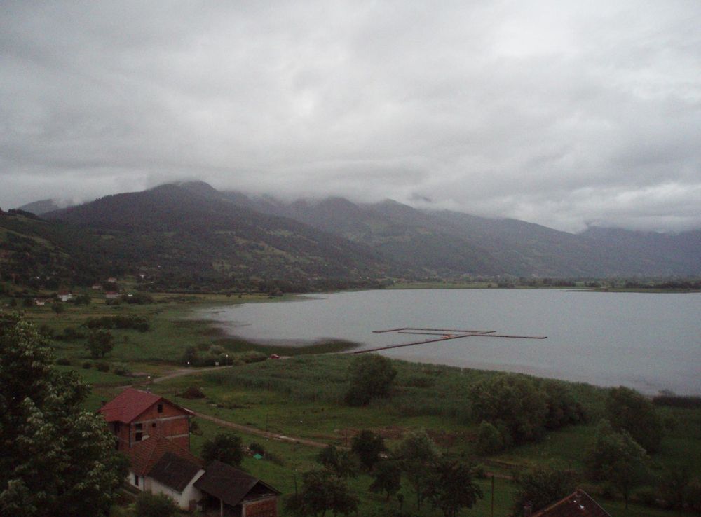 File:Lake Plav1.JPG - Wikimedia Commons