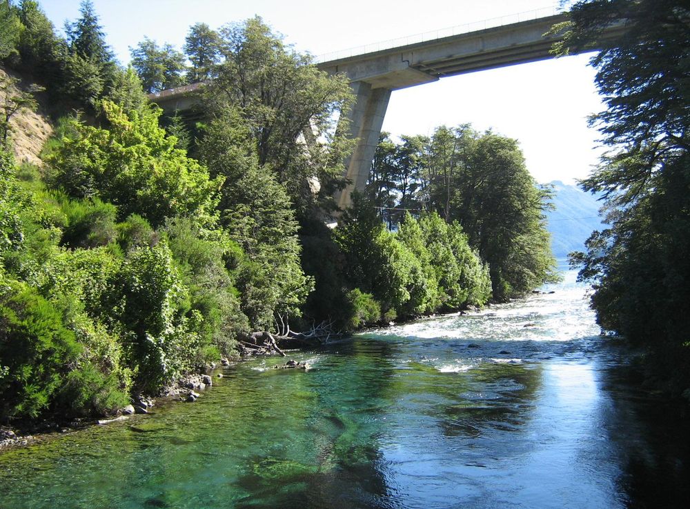 Archivo:Río Correntoso.JPG - Wikipedia, la enciclopedia libre