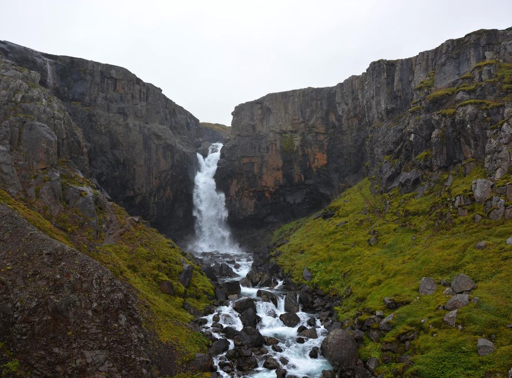 File:Fardagafoss landscape.jpg - Wikimedia Commons