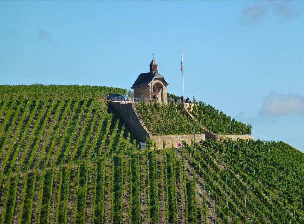 File:SAINT DONAT CHAPEL in WORMELDANGE KOEPPCHEN, Luxembourg.jpg -  Wikimedia Commons