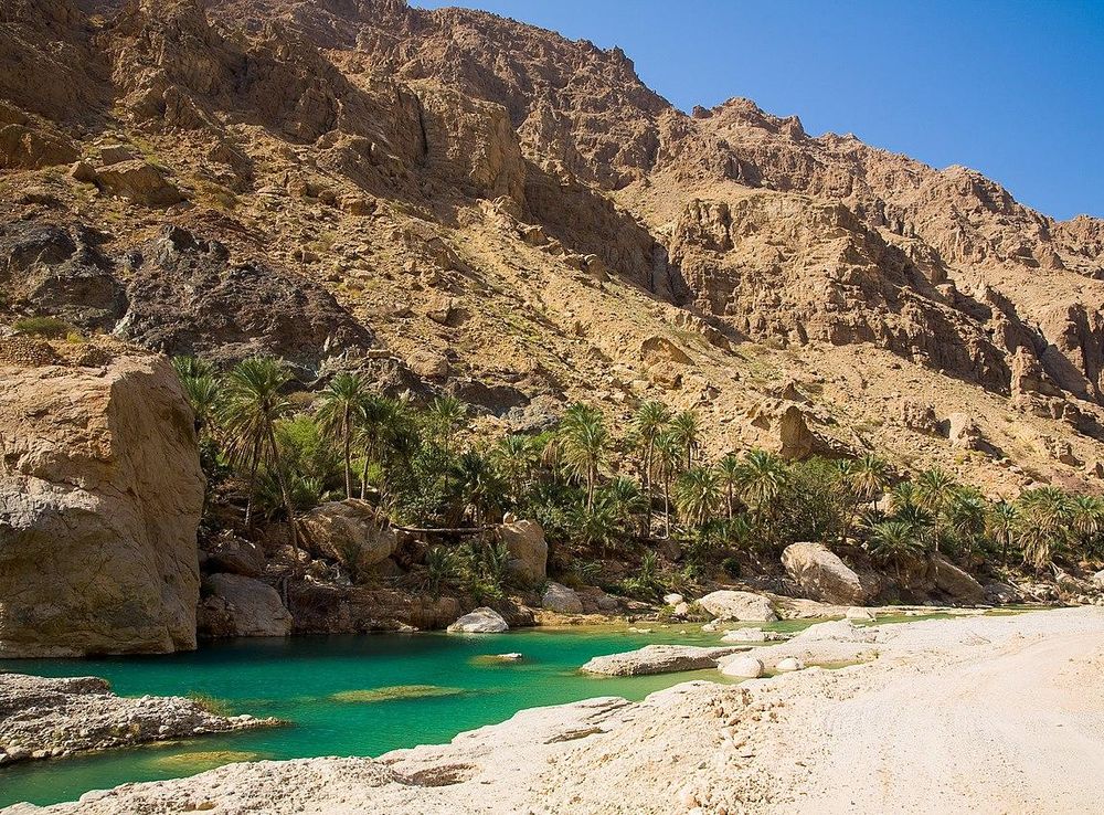 File:Wadi Tiwi (4).jpg - Wikimedia Commons
