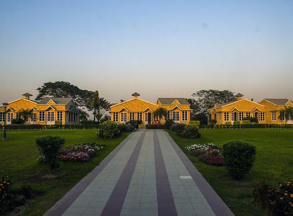 File:Motijheel Cottage 1.jpg - Wikimedia Commons
