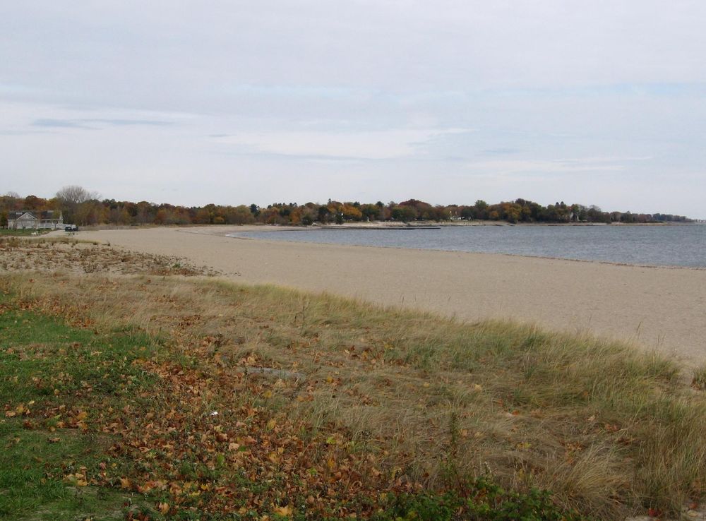 File:WestportCTSherwoodIsParkBeachEastSide11172007.JPG - Wikimedia Commons