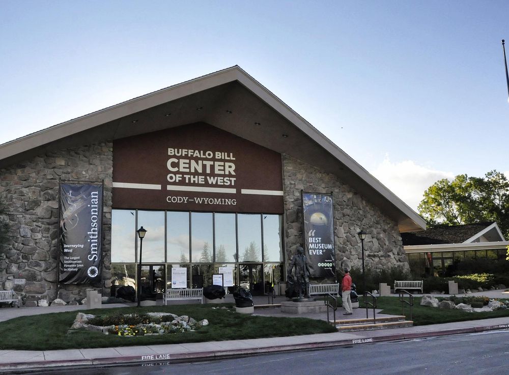 File:Cody-Buffalo Bill Center of the West 11-09-2014 17-51-32.JPG -  Wikimedia Commons