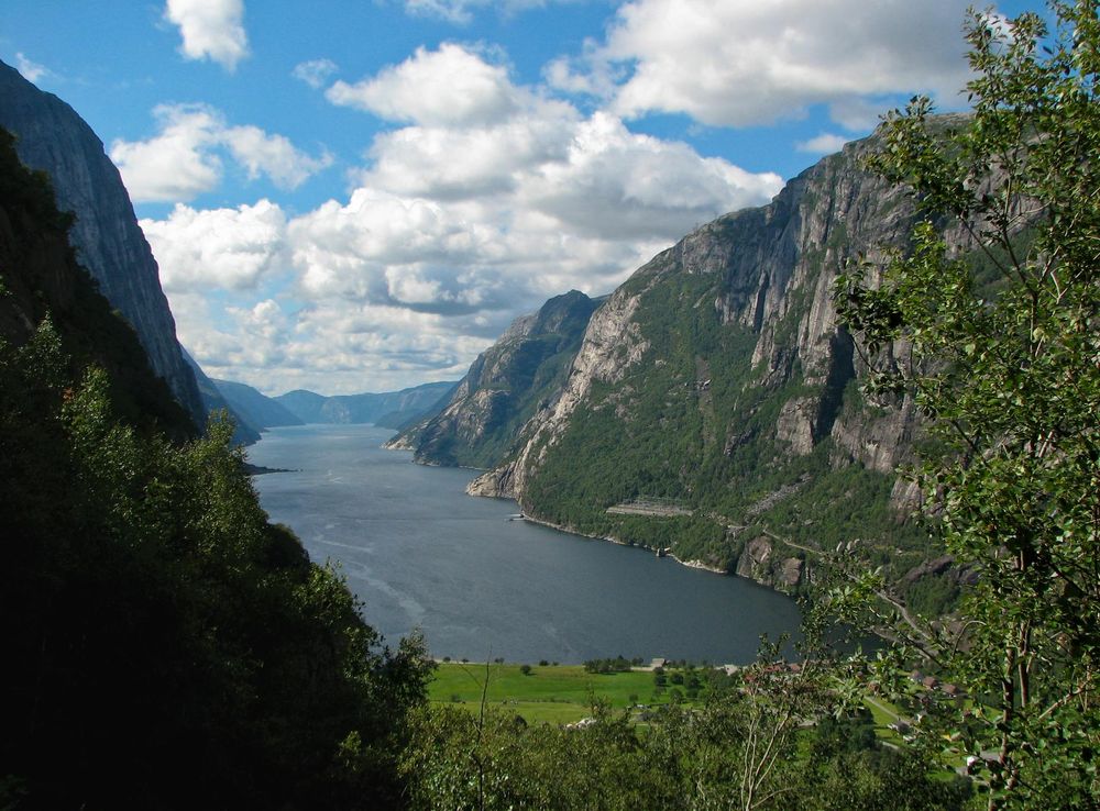 File:Lysefjorden - View from Lysebotn.JPG - Wikimedia Commons