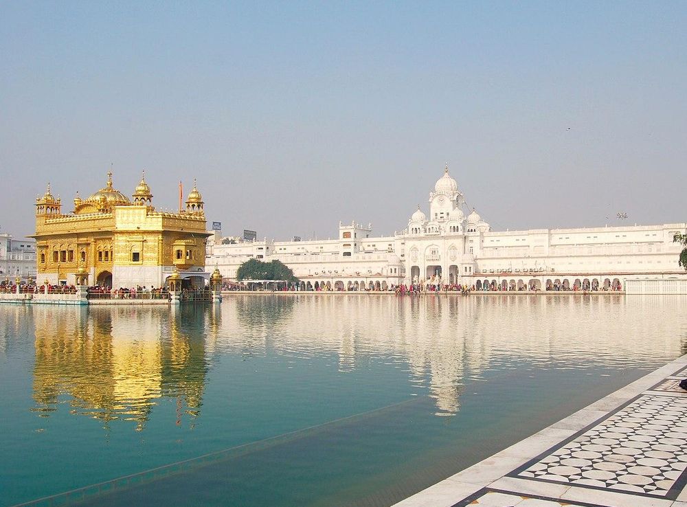 File:Golden Temple and Gothic Clock Tower.jpeg - Wikimedia Commons