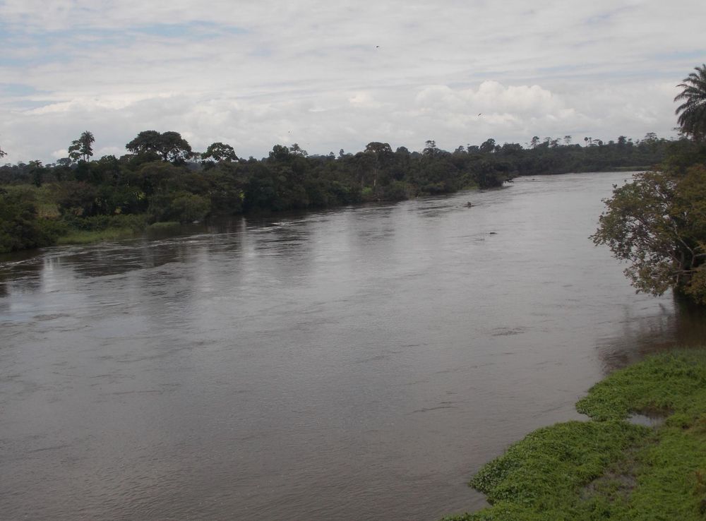 File:Fleuve Sassandra à Soubré 1.JPG - Wikimedia Commons