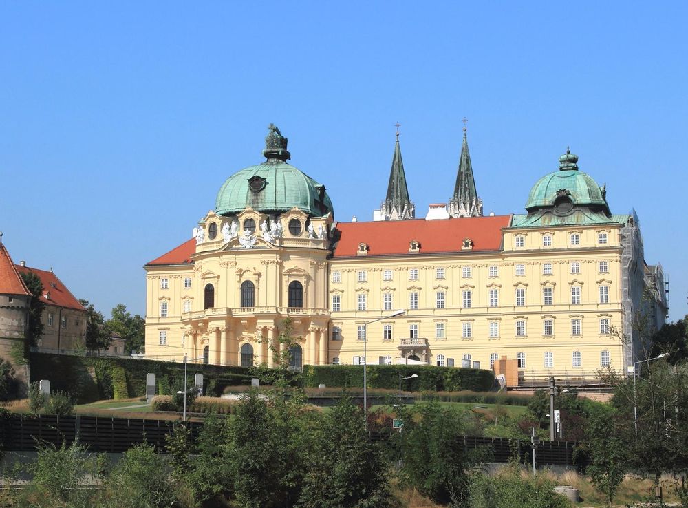 File:Klosterneuburg - Stift.JPG - Wikimedia Commons