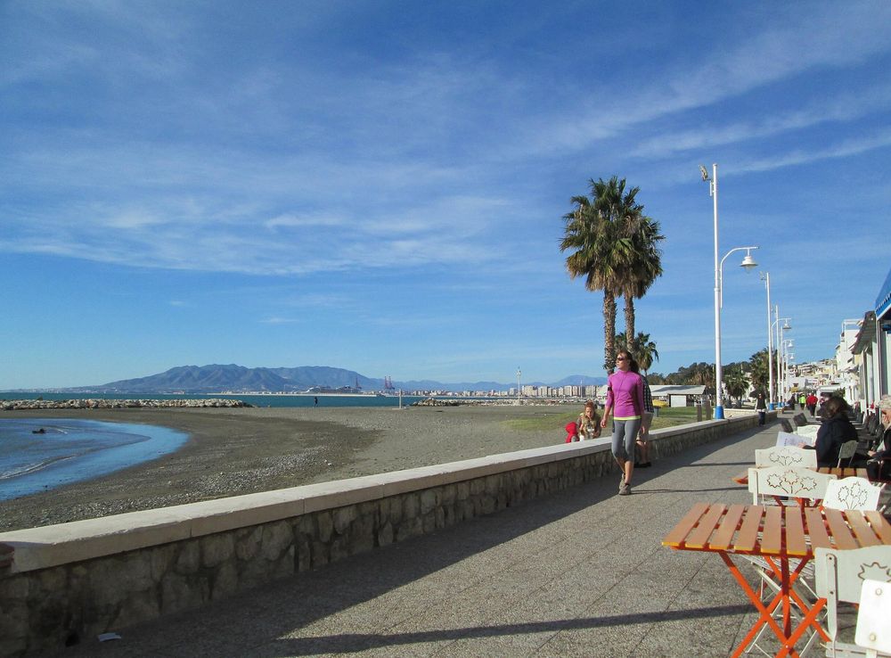File:Paseo Marítimo el Pedregal 03.JPG - Wikimedia Commons