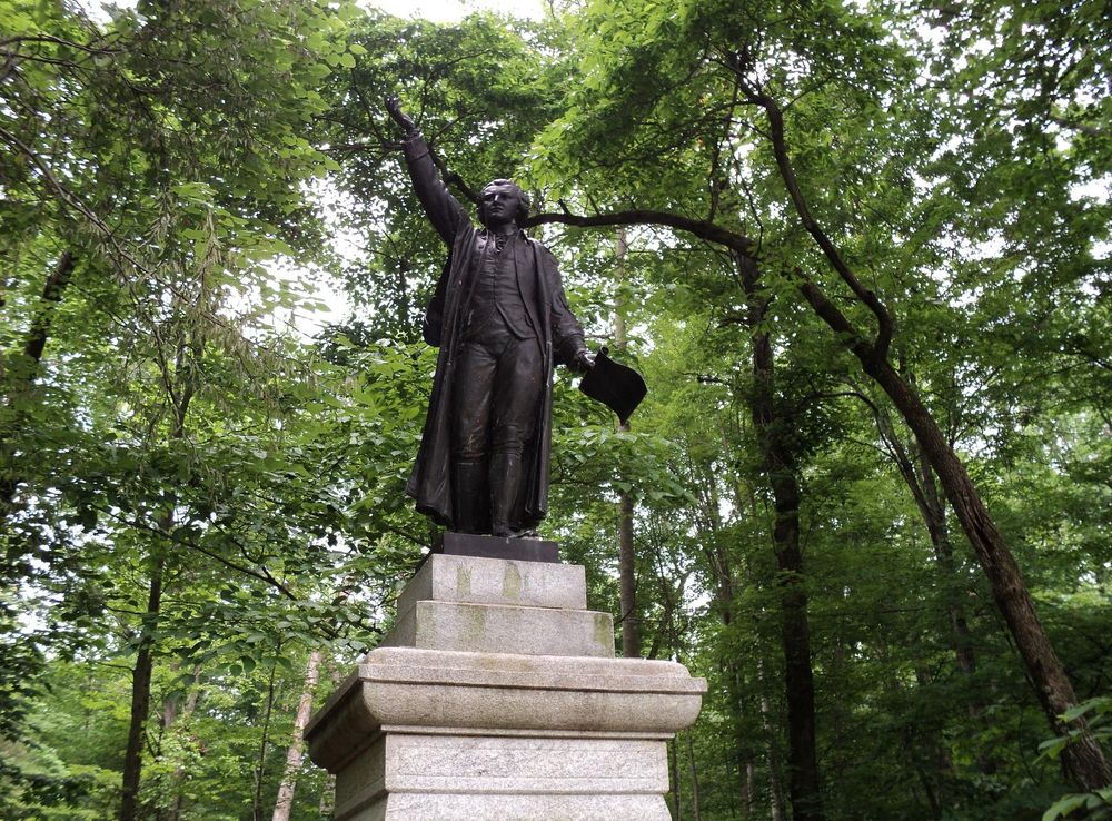 File:Signers Monument Guilford Courthouse National Military Park.JPG -  Wikimedia Commons