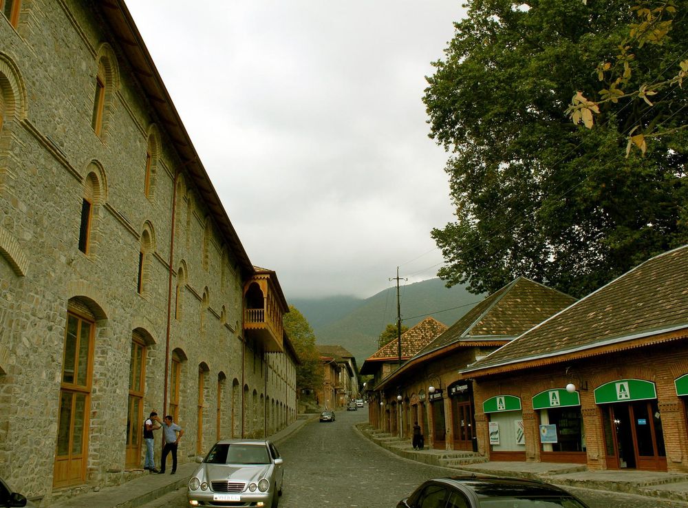 File:Street in Yukhari-Bash Historic-Architectural Reserve in Shaki.JPG -  Wikimedia Commons
