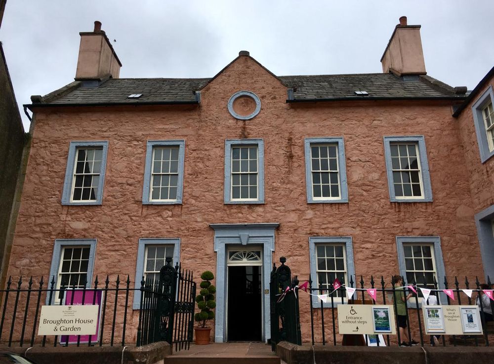 File:Broughton House, Kirkcudbright.jpg - Wikipedia