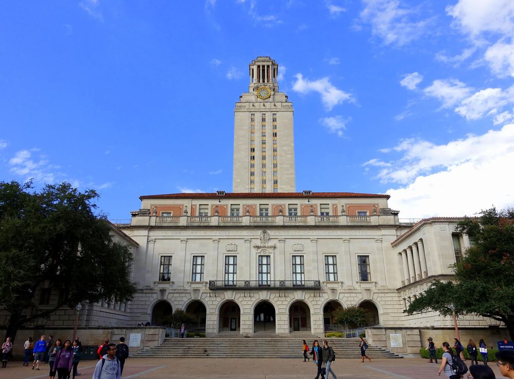 File:Main Building (University of Texas at Austin) - DSC08595.jpg -  Wikimedia Commons