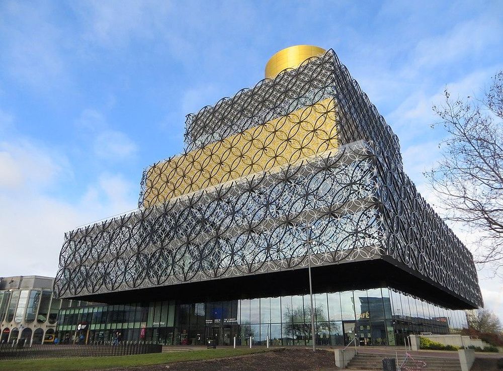 File:Library of Birmingham (32958941706).jpg - Wikimedia Commons