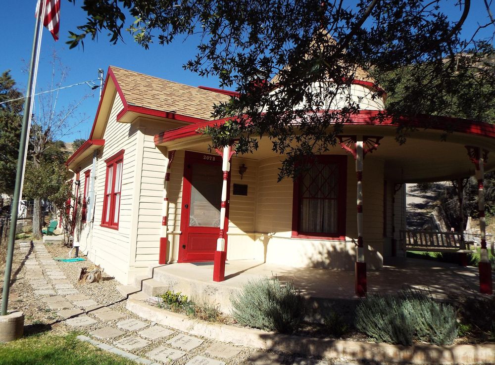 File:Bisbee-Muheim House-1900-2.JPG - Wikimedia Commons
