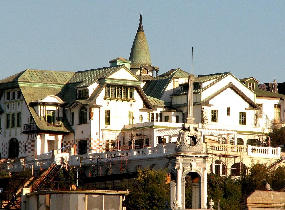 Archivo:Palacio Baburizza Valparaíso.JPG - Wikipedia, la enciclopedia libre