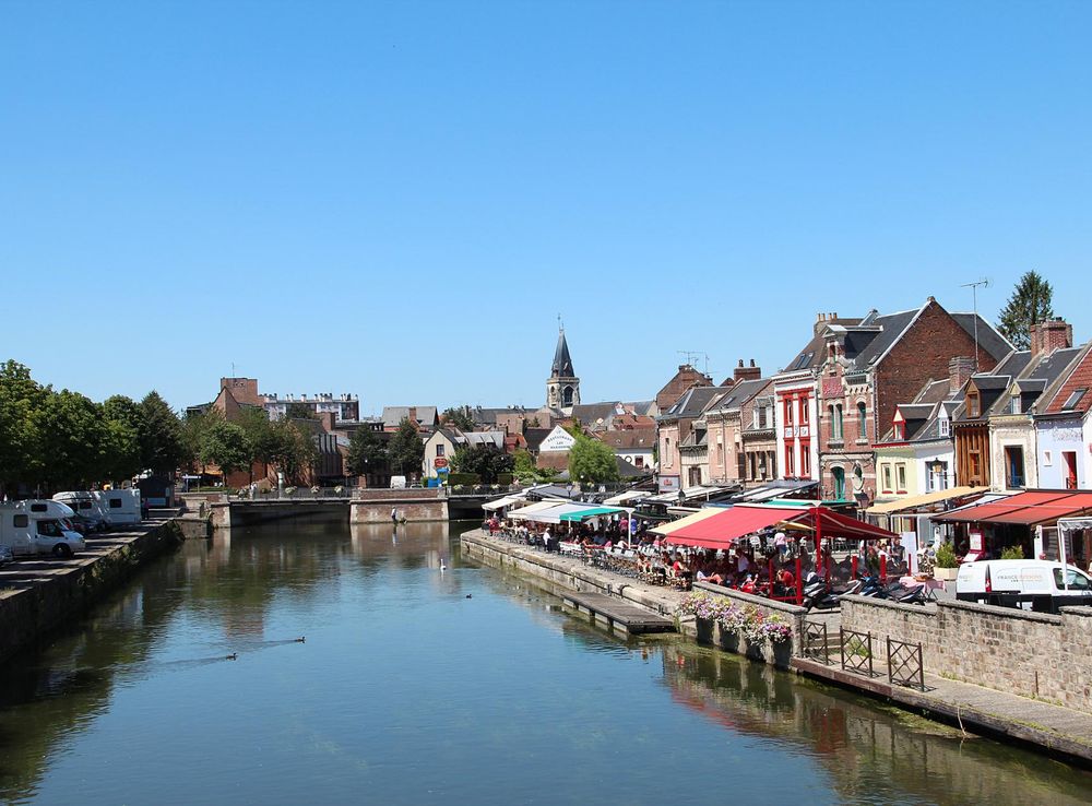 File:0 Amiens - La Somme - Quai Belu (1).JPG - Wikimedia Commons