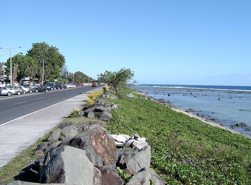 File:Avarua waterfront, Rarotonga, Cook Islands.jpg - Wikimedia Commons
