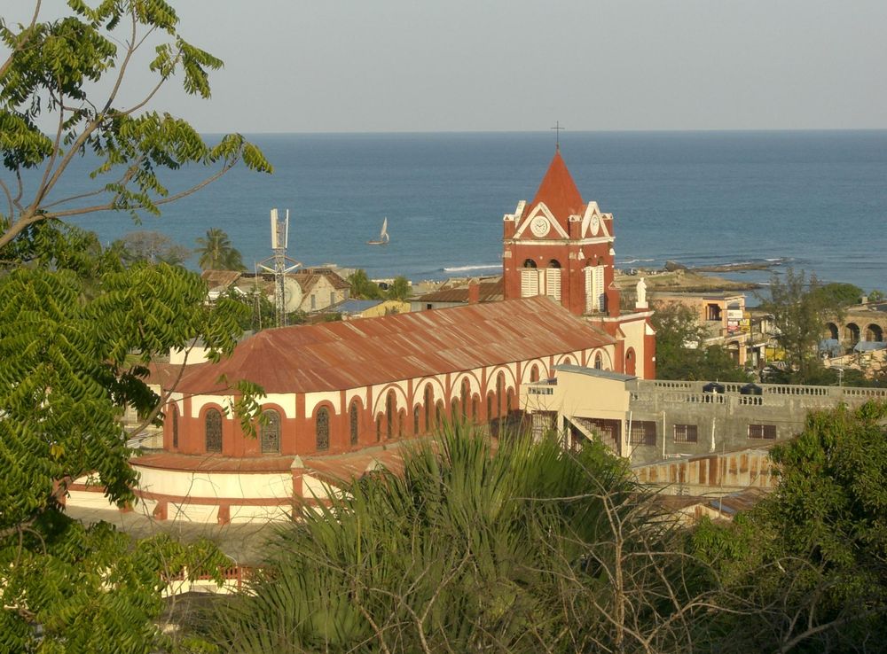 File:Cathédrale Jérémie Haïti.JPG - Wikipedia
