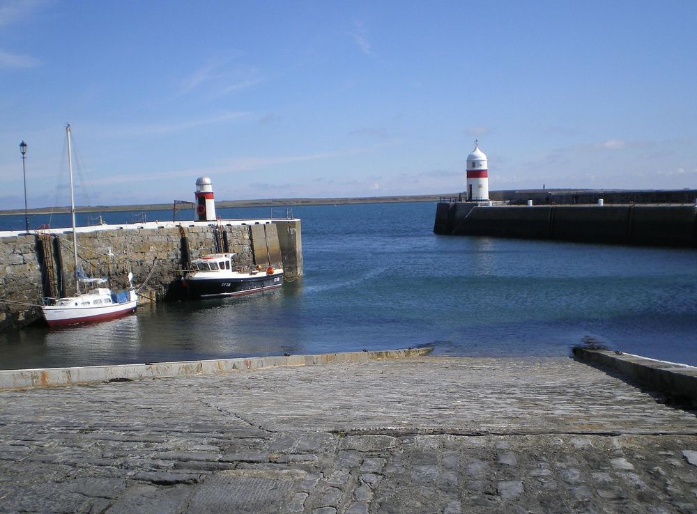 File:Isle-of-Man--Castletown--Harbour-1.JPG - Wikimedia Commons