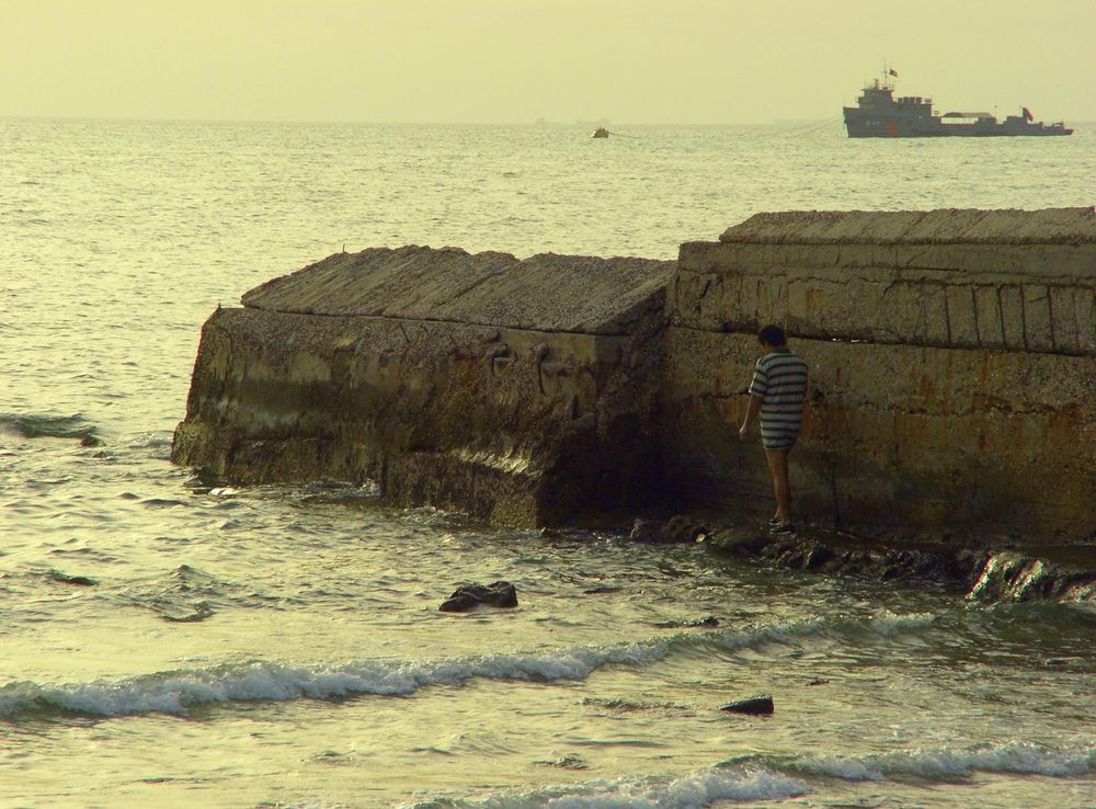 File:Beach Mangaf.JPG - Wikimedia Commons