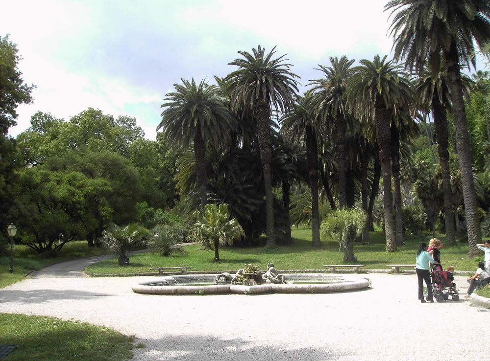 File:Orto botanico - fontana dei tritoni 2715.JPG - Wikipedia