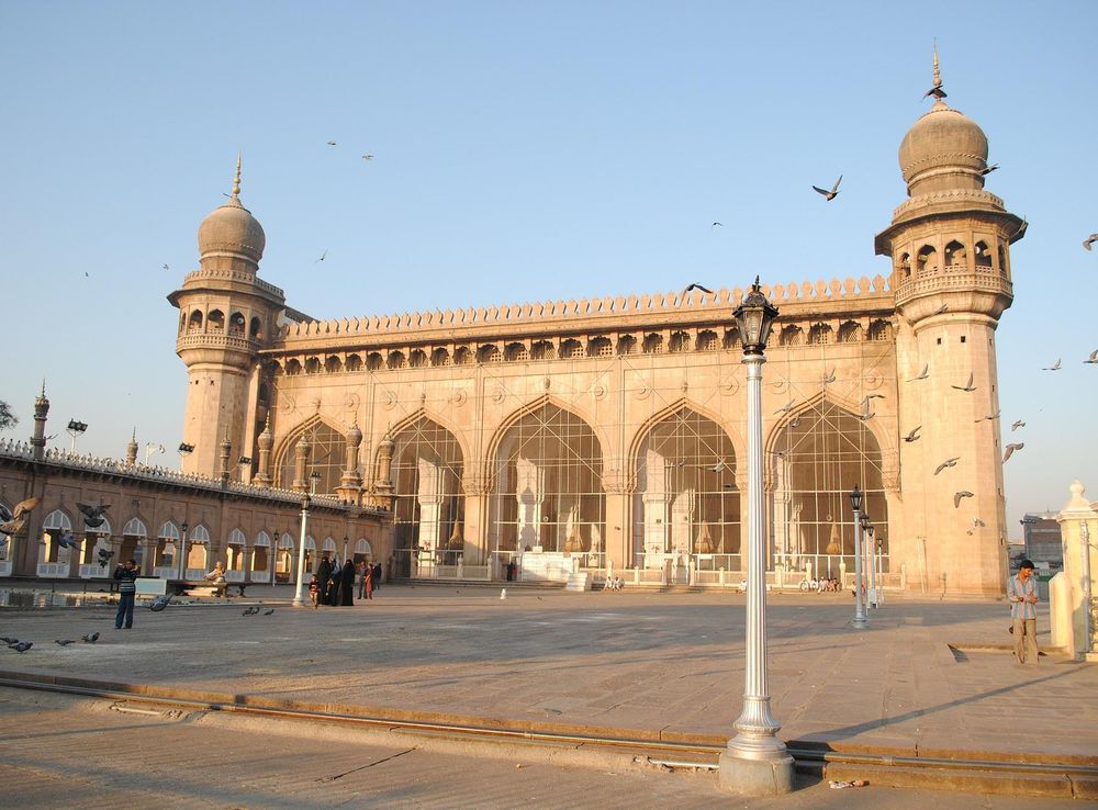File:Mecca Masjid Hyderabad.JPG - Wikimedia Commons
