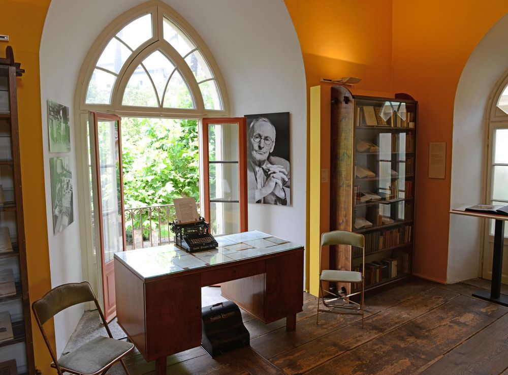 File:2012-07-04 Montagnola Hesse Museum 30.JPG - Wikimedia Commons