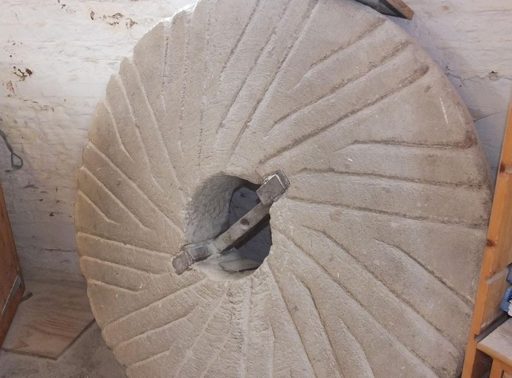 File:Green's Windmill stone 1212.JPG - Wikimedia Commons
