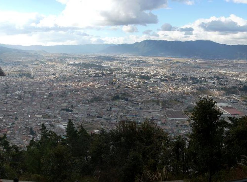 Archivo:Quetzaltenango from El Baúl.JPG - Wikipedia, la enciclopedia libre