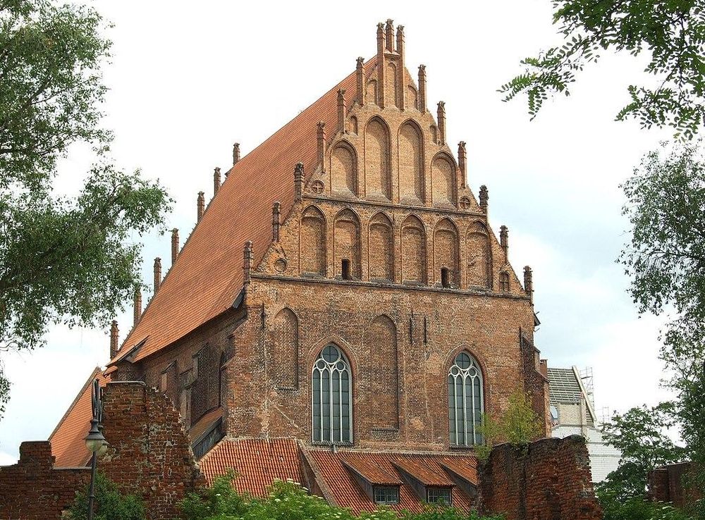 File:Elbląg, Wodna, Galerie EL, průčelí bývalého kostela.JPG - Wikimedia  Commons