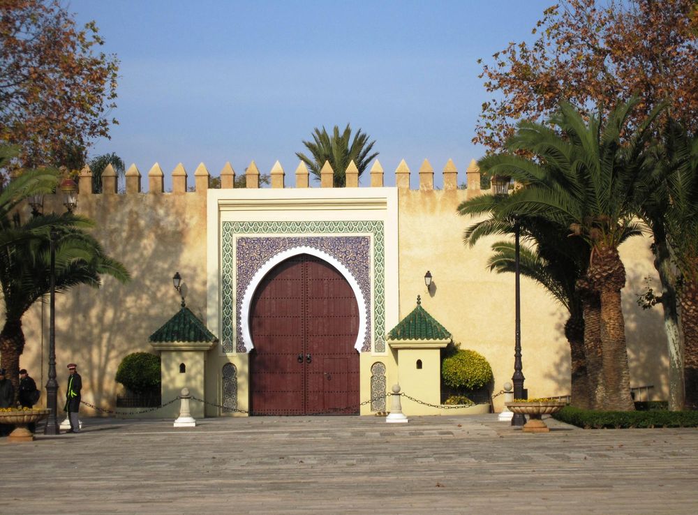 Fichier:Morocco Fez Royal Palace.JPG — Wikipédia