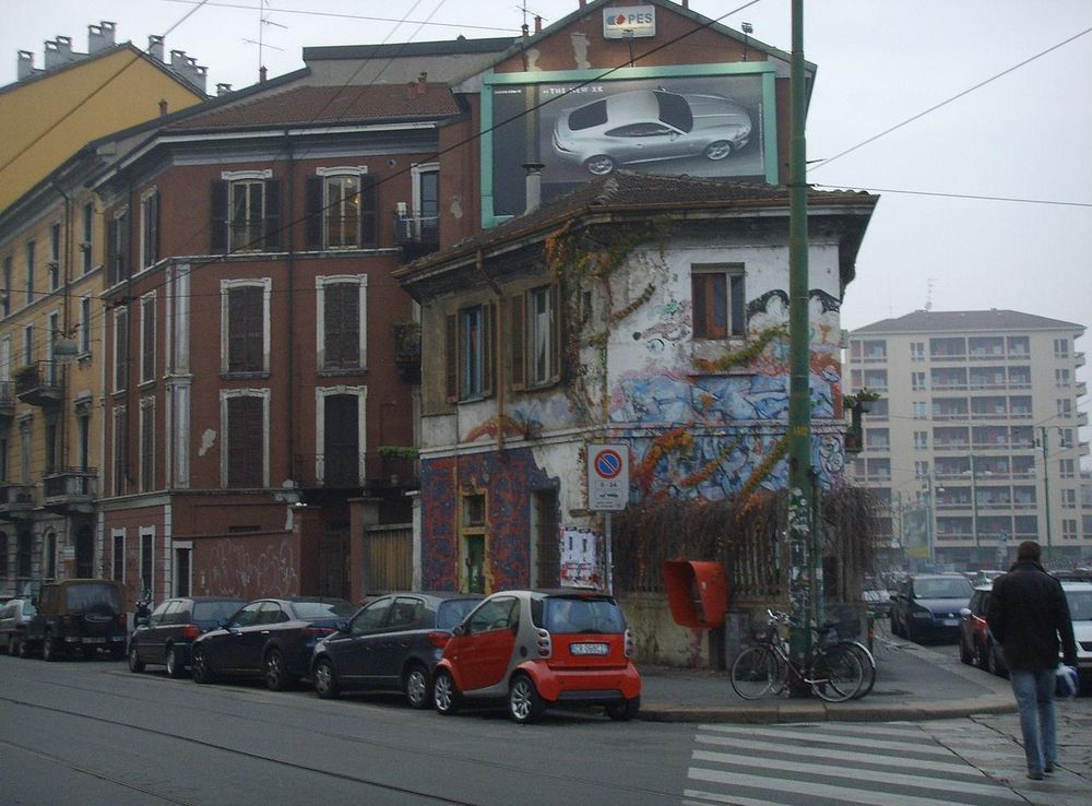 File:Milano, casa sui navigli.JPG - Wikipedia