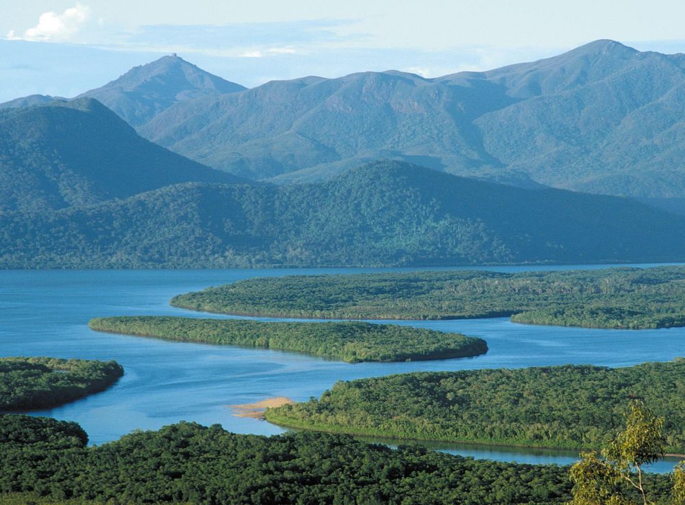 Hinchinbrook Channel - Wikipedia