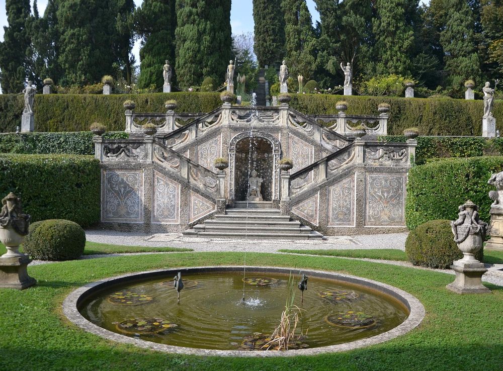 File:Villa Sommi Picenardi (Olgiate Molgora) 10.JPG - Wikimedia Commons