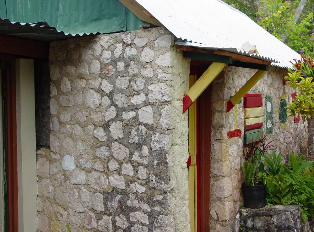 File:Bob Marley house in Nine Mile, Jamaica.jpg - Wikimedia Commons
