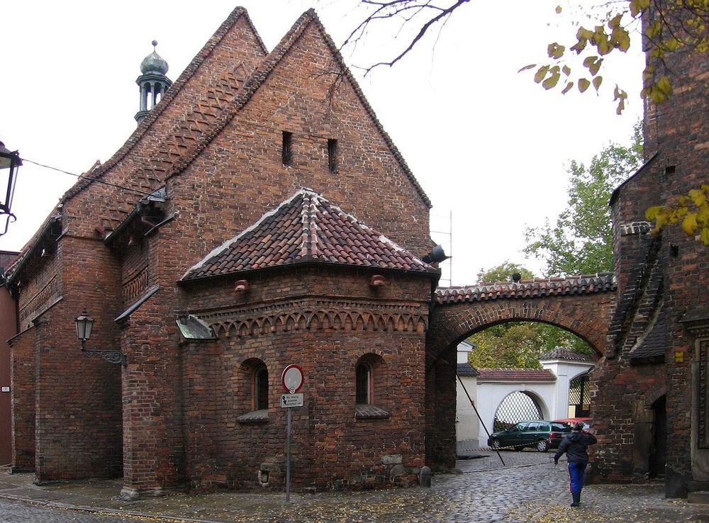 File:Wroclaw kosciol sw.Idziego od plKatedralnego.jpg - Wikipedia