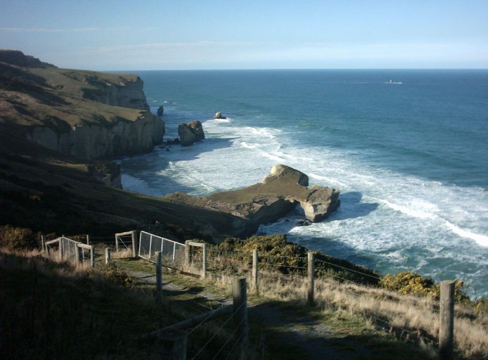 File:Tunnel Beach New Zealand I.jpg - Wikimedia Commons