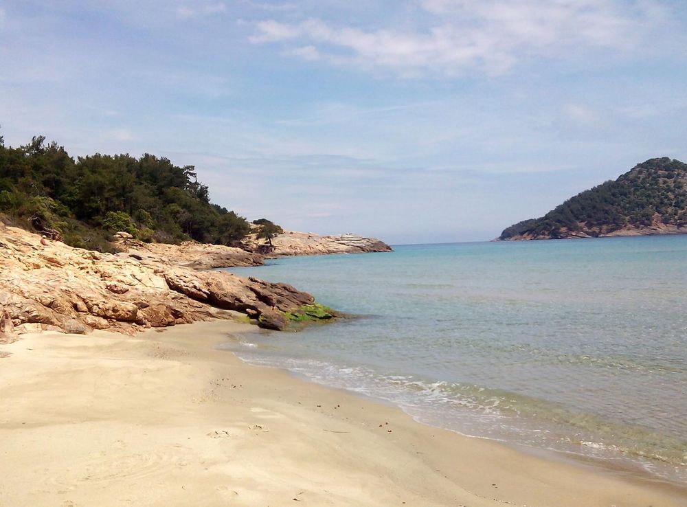File:Paradise Beach, nudist area, Kinira, Thasos.jpg - Wikipedia