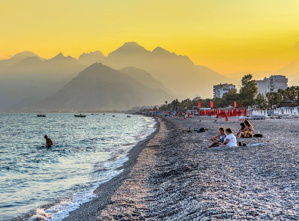 File:TR.AL.Antalya Konyaaltı-Beach 88.jpg - Wikimedia Commons